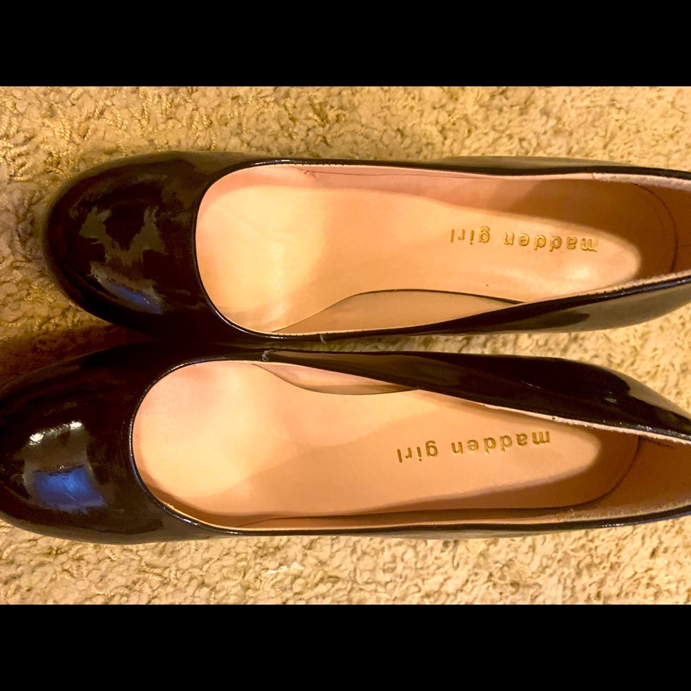 Steve Madden patten leather heels, still in good shape size 8